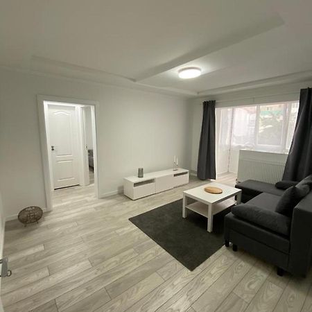 Apartament Apartment ลูโกจ ภายนอก รูปภาพ